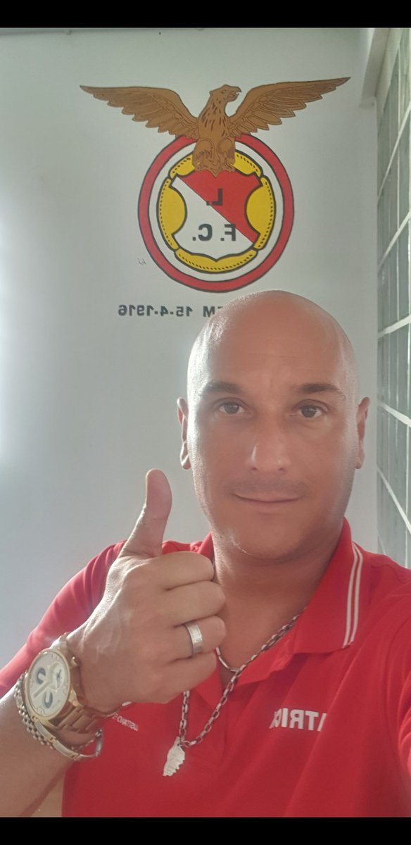 GregoryBosq's tweet photo. Força Lusitano FC VRSA https://t.co/qqqHNUDl3T