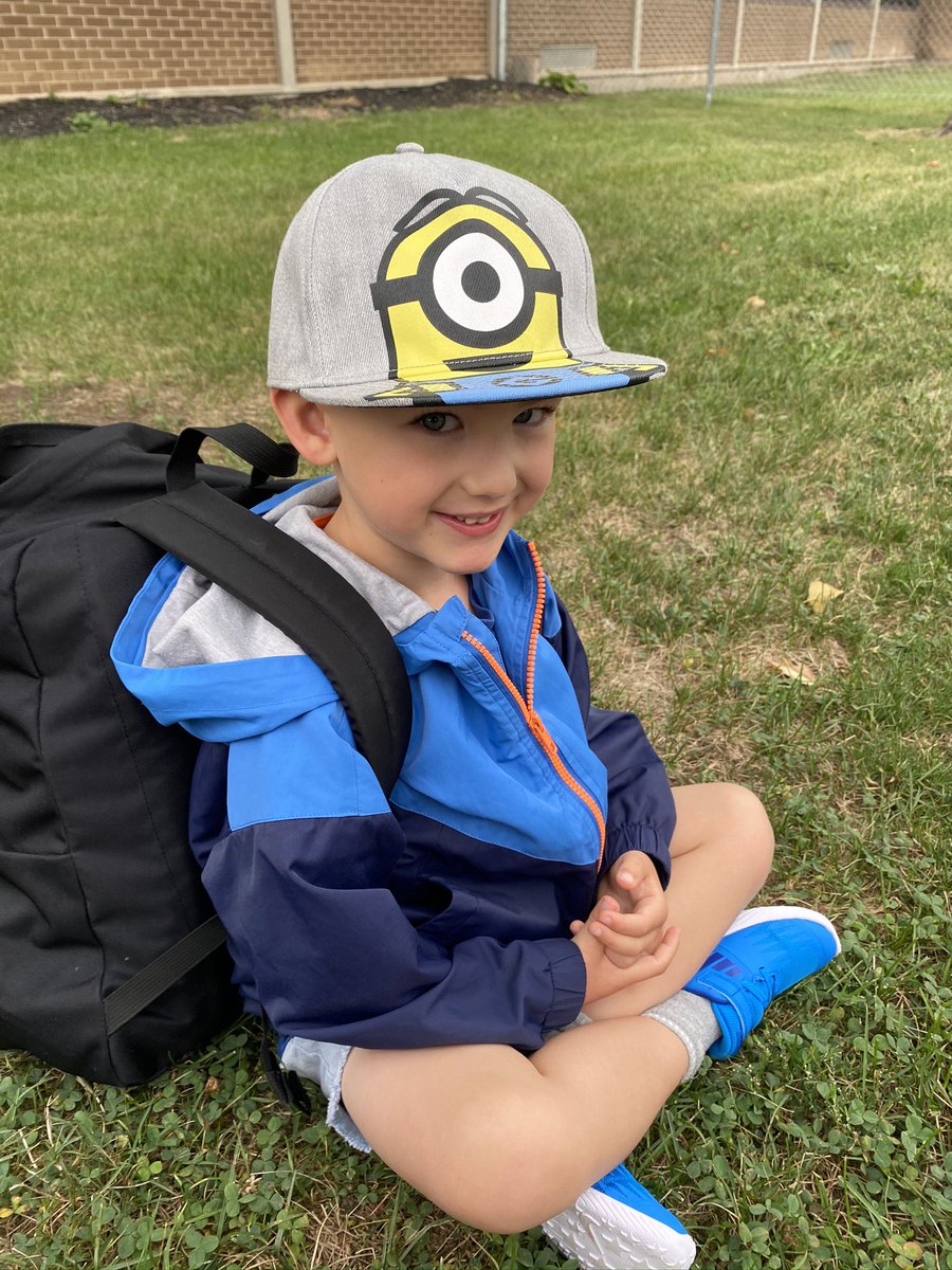 orchardparkdsbn's tweet photo. Happy hugs and happy hearts as our youngest βknocked it out of the ballparkβ today! #OPPS #OPStrong @dsbn https://t.co/y9WcIdCxr6