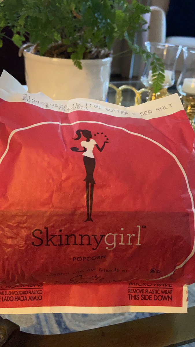 JanisKumpf's tweet photo. @Bethenny it is the BEST popcorn EVER!!!!! https://t.co/FL9Fd55enG