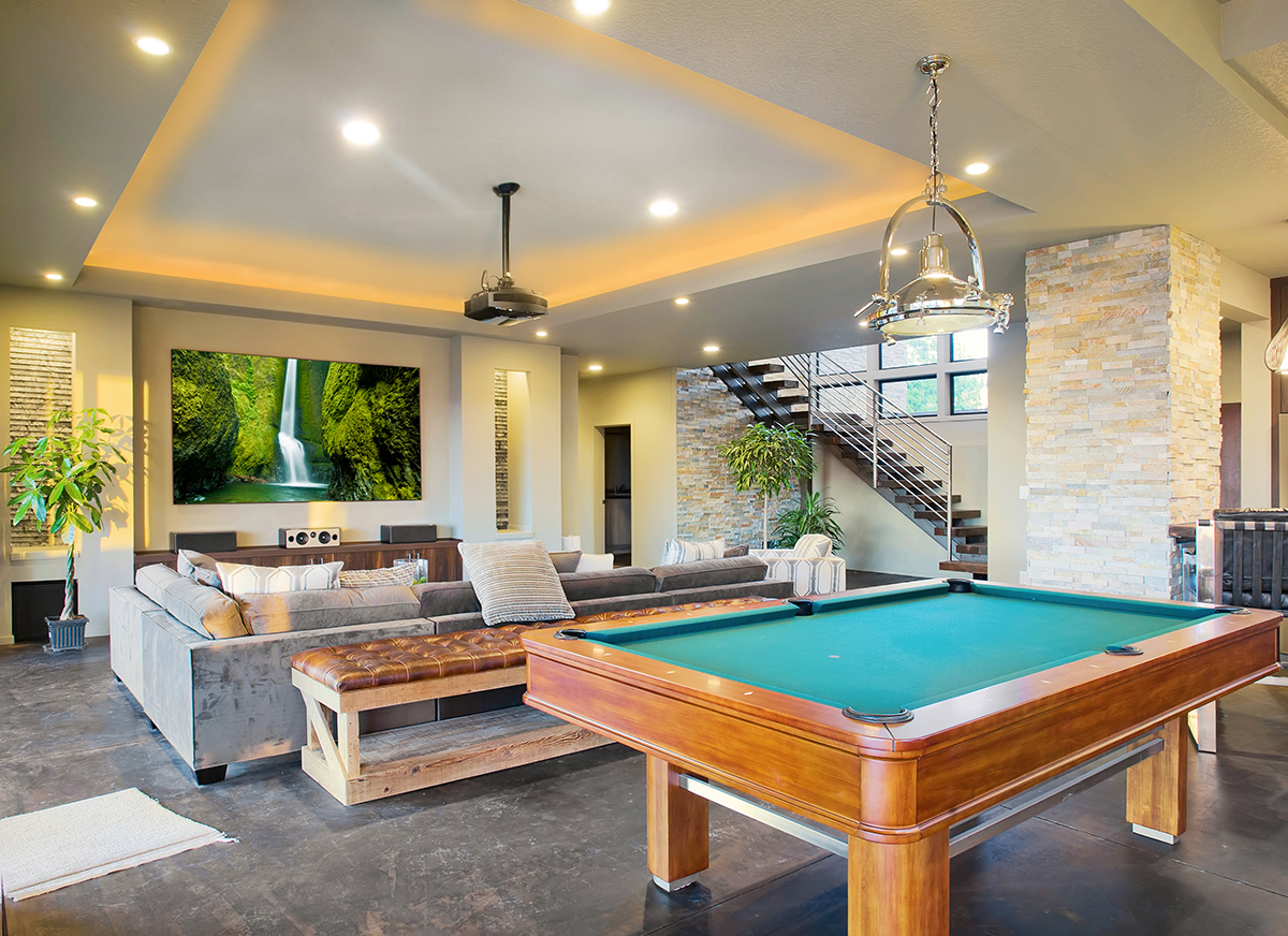 Laqfoil's tweet image. One of the undoubted benefits of Laqfoil Stretch Ceiling is that it fits easily into any interior. Moreover,  it completely hides existing ceiling with a smooth flawless finish, with absolutely no imperfections. 

Learn more, link in a bio 🙂 

 #livingroom #floatingceiling