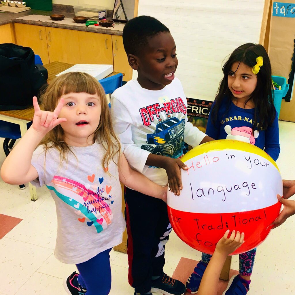lobnafrench's tweet photo. Can’t wait to welcome all #PLASP  children to the program!!  Let’s have a safe, happy &amp; successful year!! 💙💛 #Wellbeing #SafeSeptemberON @PLASP_CCS https://t.co/gYxtZdhC9s