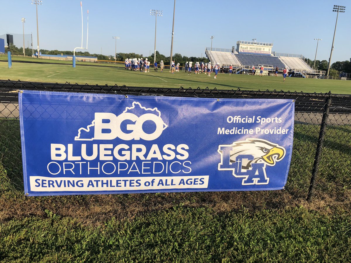 LCA_SportsMed's tweet photo. After 6 months, we are so excited to see our student-athletes back on the field! We missed you @LCAathletics!
Go @LCAWomensSoccer!!!
#keepemhealthy https://t.co/W4JGMppTf0