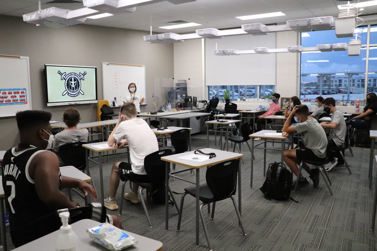 katyisd's tweet image. Today, was also a special first day back for our newest high school, @JhsWarriors! The JHS staff was excited to welcome the Face 2 Face students to their beautiful new campus. #KatyISD #SmartRestart