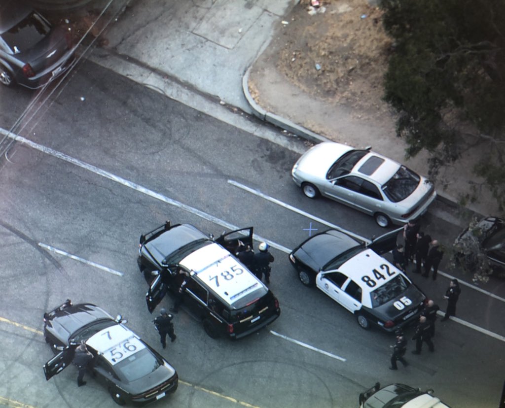 RoadSageLA's tweet photo. End of an INSANE pursuit/following of a narcotics suspect in Harbor City😰 suspect drove like a maniac up to 80 MPH on streets and in side walks before crashing at Normandie and 253rd street. Allegedly had A LOT of drugs in the trunk. One person in custody @CBSLA @LACoScanner https://t.co/DAtVXQMnSz
