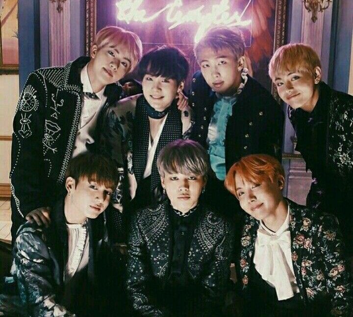 jungkgucci's tweet photo. Ellos trabajaron duro y escribieron, produjeron (o participaron) y actuaron de forma maravillosa en cada una de sus canciones. Agradecidos @BTS_twt ๐๐
#4YearsWithFirstLove #4YearsWithLie
#4YearsWithStigma #4YearsWithBegin #4YearsWithReflection #4YearsWithAwake #4YearsWithMama https://t.co/y0QrJ57xMd