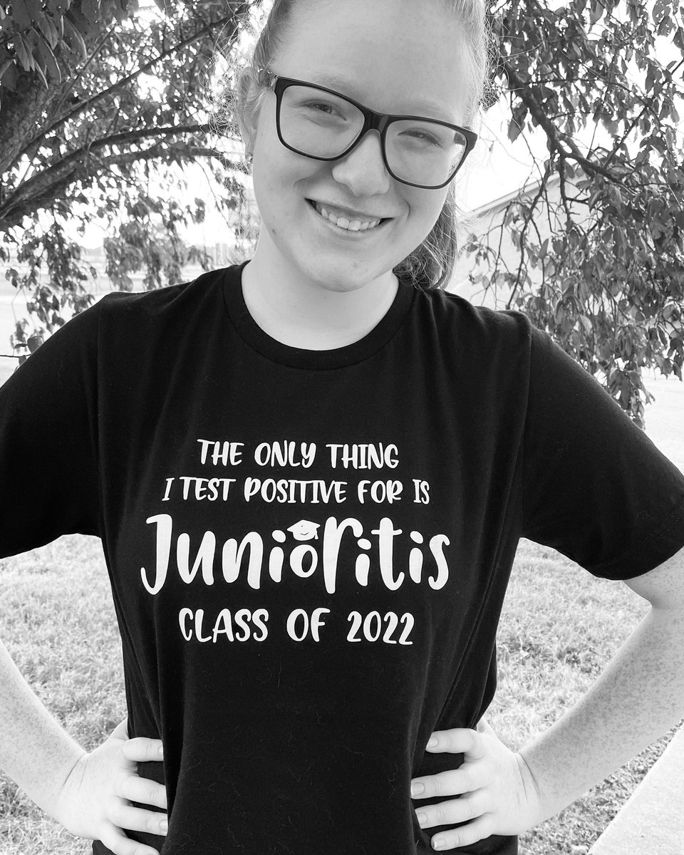 Her shirt though!!! #JuniorYear #wearesooverit #COVIDmess