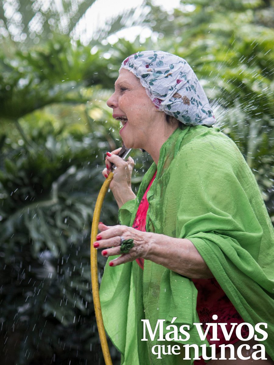 #FotoHomenaje La Primerísima Gran ACTRIZ VENEZOLANA! <a href="/rosarioprieto/">Rosario Prieto</a> Película #MásVivosQueNunca <a href="/horadlanovela/">La Hora de la Novela</a> <a href="/isitaymeme/">Isawissex</a> <a href="/cuandoerapavo/">cuando era pavo</a> <a href="/Rivero007Rivero/">Oswaldo rivero</a> <a href="/luvenezuela/">lucero venezuela</a> <a href="/Altairpr/">Altair🌺🇵🇷♀️🇵🇷</a> <a href="/senora_tv/">SeñoraTv</a> <a href="/OCorbetto/">SinFiltro Fans Líbero del #ST</a> <a href="/StellaFernndez9/">Stella Fernández 🇦🇷</a> <a href="/Lion27270/">Gio</a> <a href="/LasCesarisimas/">LasCesarisimas</a> <a href="/Salvadorjpaz/">Salvador Morales</a> <a href="/glori24_ac/">Glorimar Aparicio</a> <a href="/fefa1954/">María Piñero</a>