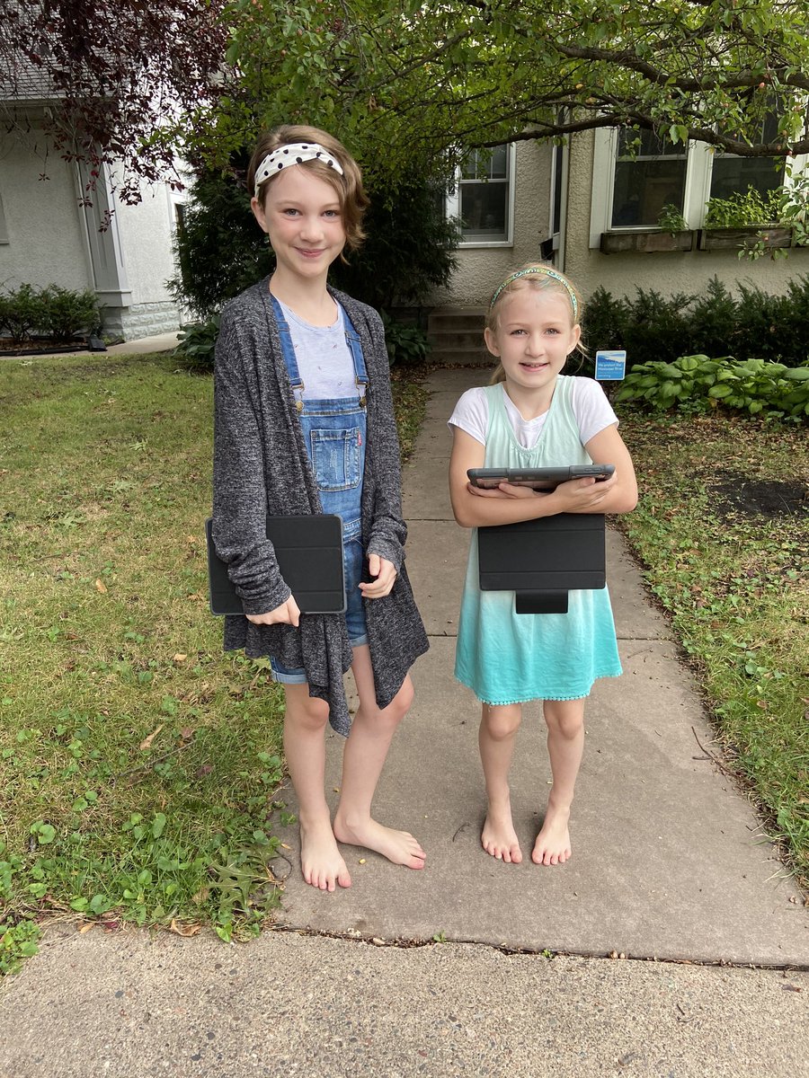sarahekhunter's tweet photo. First day of Kindergarten (with adoring little sister alongside at the bus stop)... and now 6 years later first day of middle school and second grade, @SPPS_News iPads in hand. #SPPSFirstDay @GlobalArtsPlus https://t.co/cGx6okDnpb