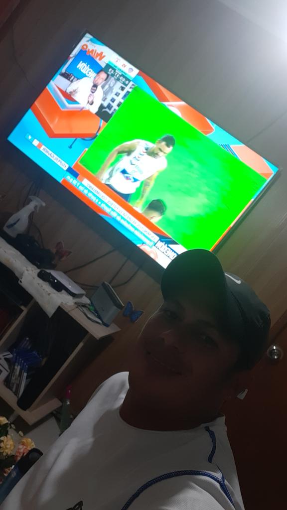 Harold60170316's tweet photo. Con fé x esa camisa#SUPERLIGAxWIN https://t.co/dYIWOPsAwH
