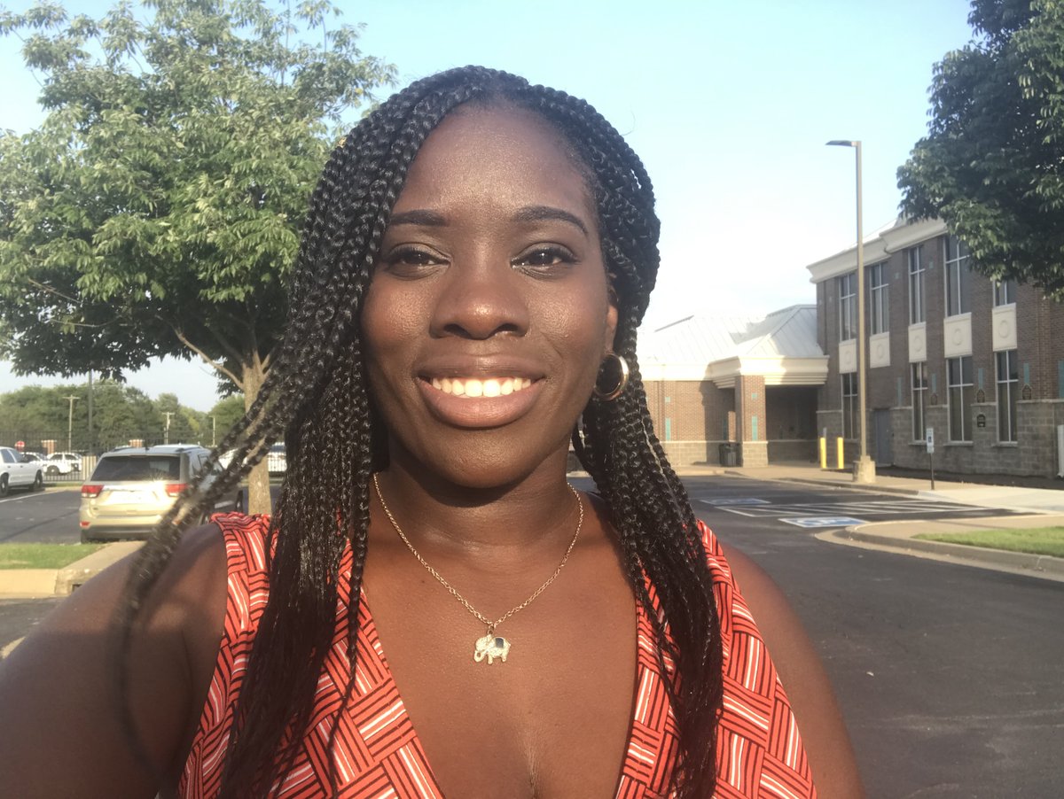 AmberHughesTV's tweet photo. On Labor Day 28 years ago ya girl was born! ⚜️ Blessed and grateful to God for another year. 🙌🏾 Had to adjust my crown for y’all! 👸🏾 #VirgoSeason #HappyBirthday #BlackReporter #iamnotmyhair #braidsareprofessional #IYDKNYK 💁🏾♀️🥰🍾🎂🥂 https://t.co/BfzPsX7uR9