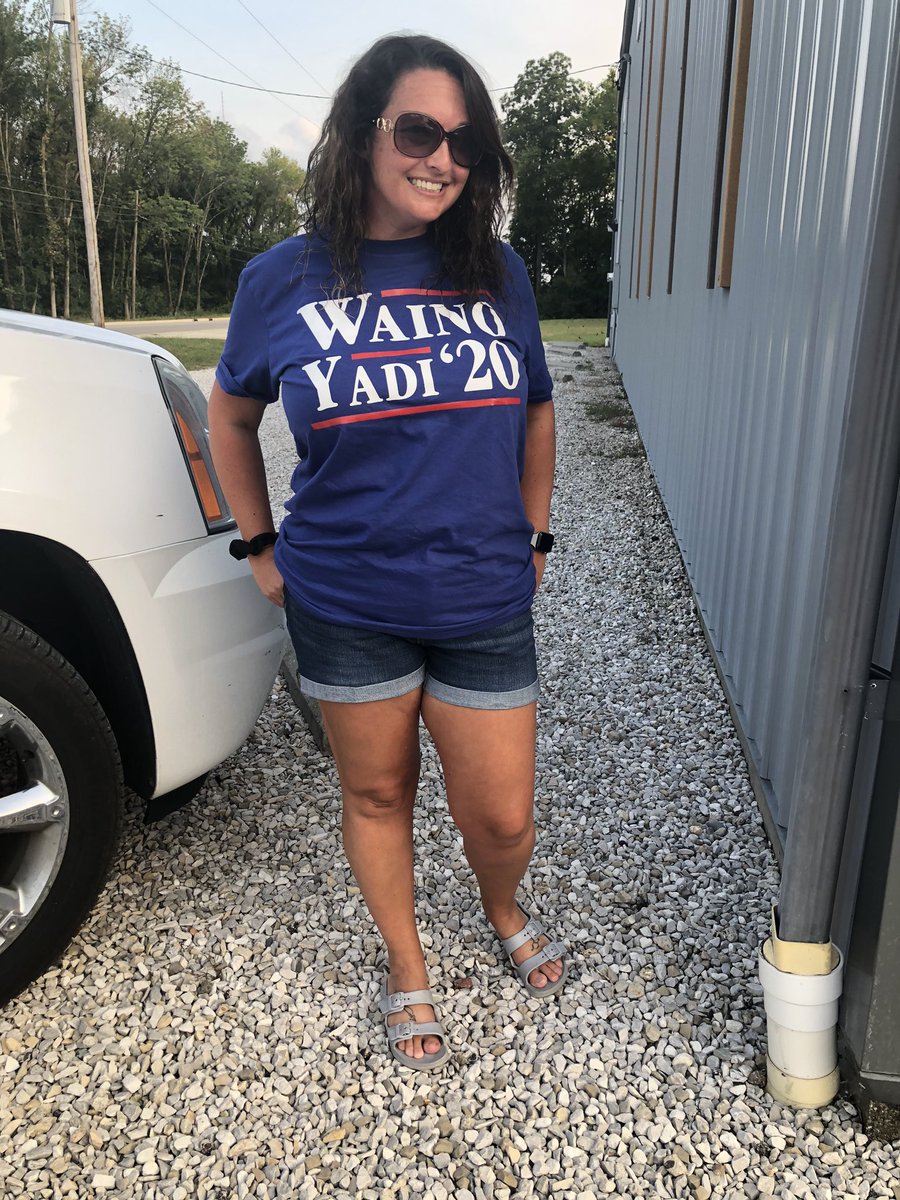 MandMsmom10's tweet photo. Loving my new shirt @UncleCharlie50 @Yadimolina04 https://t.co/F32s0LL10E
