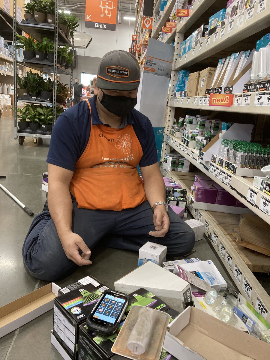 MollyTorgerson's tweet photo. Here in D27 weβve been busy getting ready for Inventory, including doing some rack diving! Great job and thank you to Viktor V and Clinton!
@hammertime4737 @RyanWoodTHD1 @baysidekapowski @THDGabeC @Gretchen0G #D19 #Inventory #rackdiving #WestIsBest @HomeDepot8944 https://t.co/vNEZOfmROG