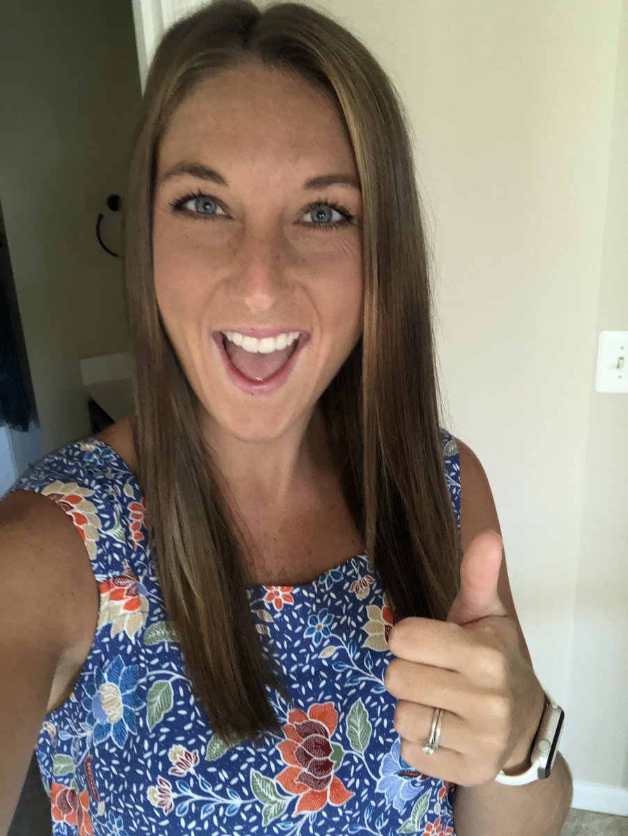 HooversFirsties's tweet photo. Thumbs up for a great first day and students who can adapt to almost anything 👍🏼👍🏼 @BullRunES #FuninFirst #virtuallyunstoppaBULL https://t.co/hQETpsRXiL