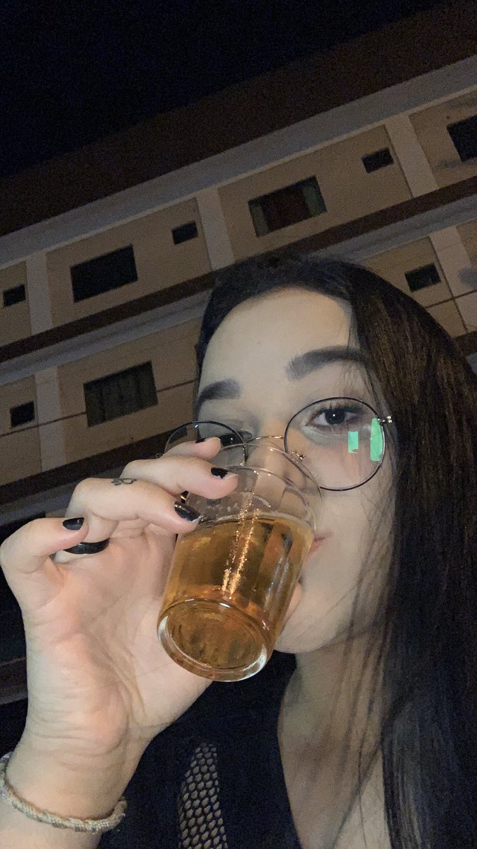 najuliann's tweet photo. quem quer dá um jeito 🙏🏼😜 https://t.co/GYf9Uu11Wh