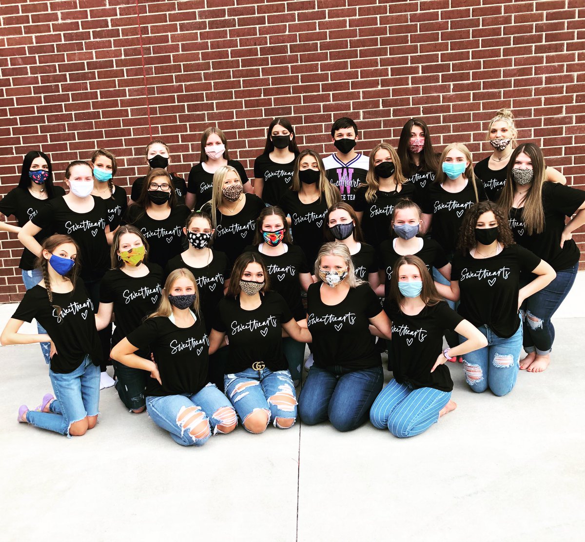 sweetheartswhs's tweet photo. #teamtuesdaytwinning https://t.co/9n6UqA3TId