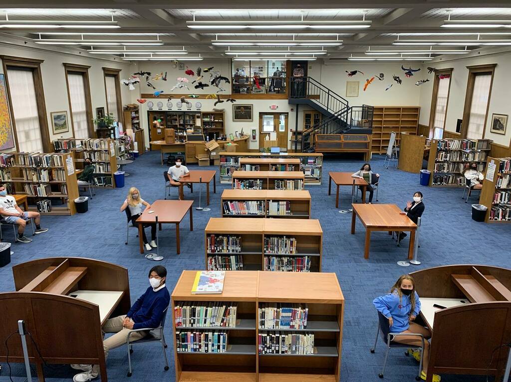 JGPLibrary's tweet photo. Thanks to the JGP SLAC-ers for helping us get the library ready for a safe and socially distanced start to the year! Fall 2020, we’re ready for you!
#library #schoollibrary #advisory #slac #studentlibraryadvisorycommittee #socialdistancing #socialdistanc… https://t.co/7MjcXWzyLD https://t.co/Gdm4lm87S3