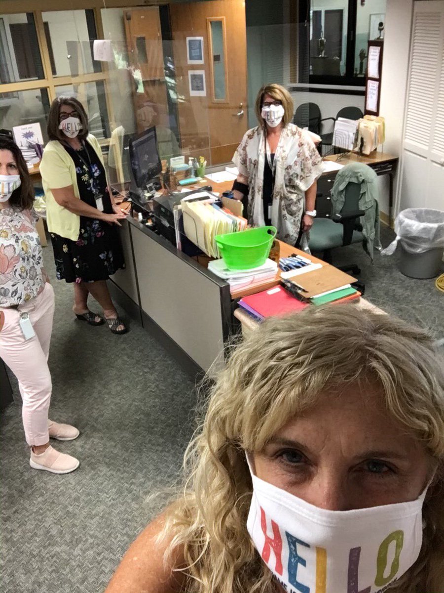 ejrussell2's tweet photo. PK & K Orientation today! First day of virtual school! Great start! #EJRShiningStars #PBPride https://t.co/hUnMetSjdX