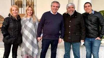 jorluga's tweet photo. "Lamentablemente hay un grupo importante de argentinos que no solo no tiene conducta responsable, sino que está ostentando lo contrario." Gines Gonzáles García. Ministro de Salud de la Nación. https://t.co/kQLX0l4jwT
