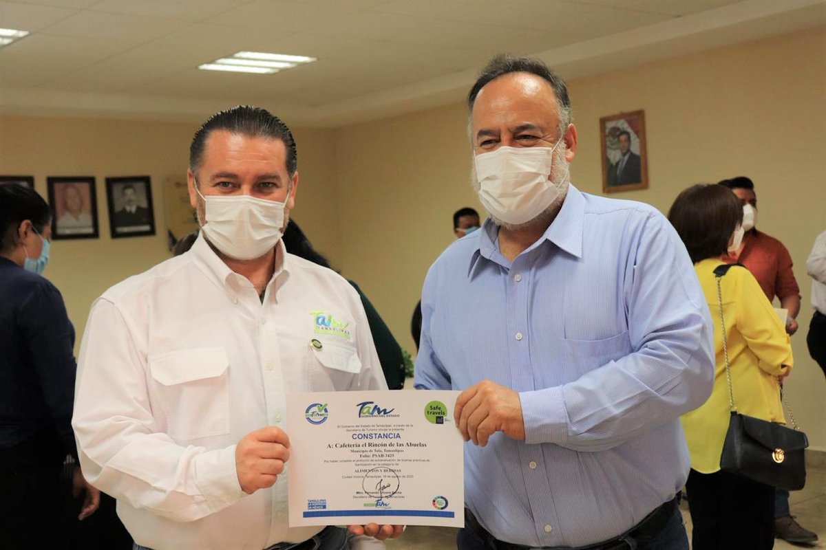 SECTUR_TAM's tweet photo. En gira del trabajo por la zona del altiplano tamaulipeco, el secretario de Turismo de #Tamaulipas, @ferolivera09, entregó nuevas constancias de buenas prácticas en limpieza “SaniTam Pro”, a empresarios del Pueblo Mágico de Tula y del municipio de Jaumave.
#LaSorpresaDeMéxico https://t.co/hxtNrDSFoV