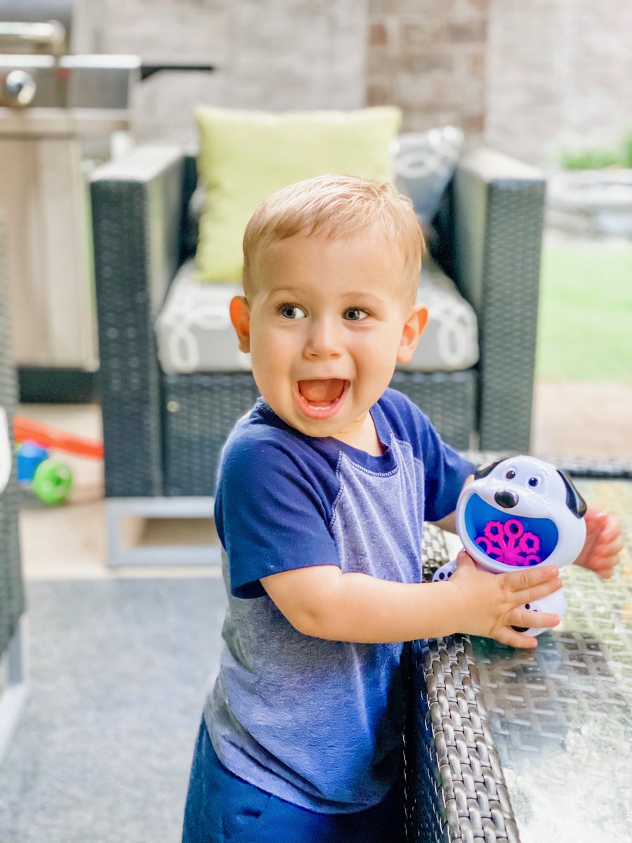 mikepreston83's tweet photo. P3’s surprised/excited to learn he turned 20 months today, and that ⁦@GatorsFB⁩ is only 18 days away! Thanks Mom (⁦⁦⁦@AnneImanuel⁩ ) for the new bubble machine!!! https://t.co/LOit8hJJFP