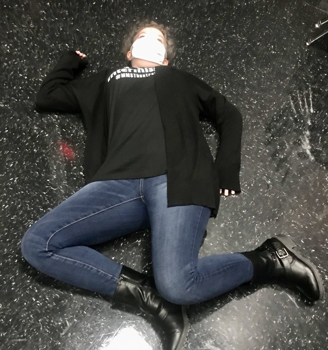Theatricalteach's tweet photo. It’s ok! It’s just Advanced Theatre! 😄🎭
#Acting #WarmupActivity #mmsinspires https://t.co/AbDfH3WE2v