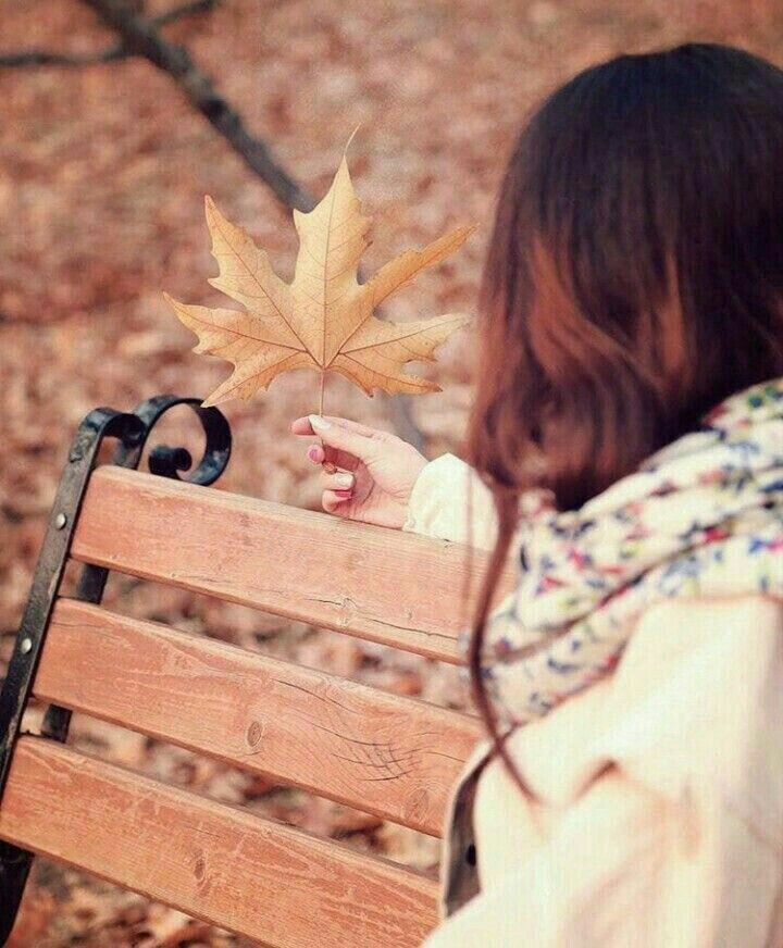 BatoolFariii's tweet photo. I want someone to hold my hand and say " Tum tention kuin leti ho mei hoon na tumahre sath " 🌚❤️ https://t.co/dB3s7nFscd