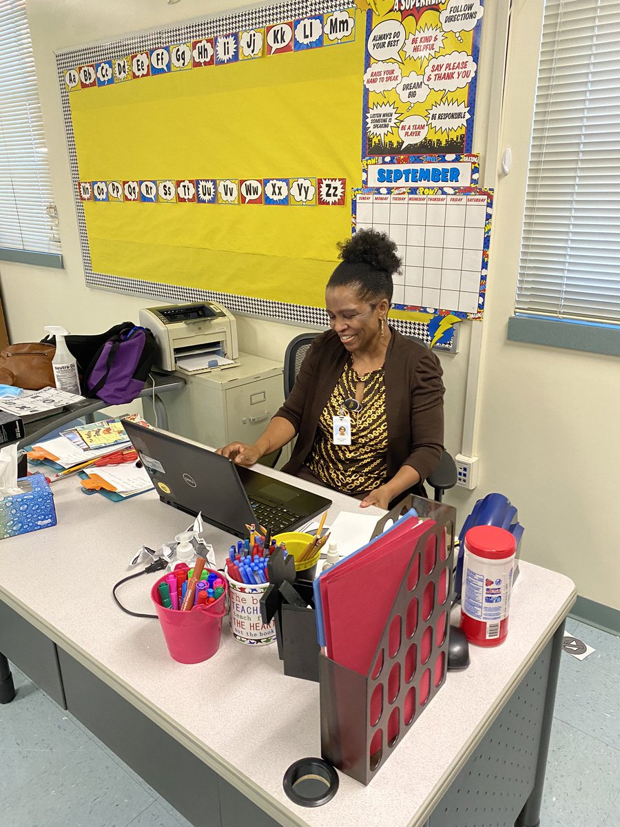 AsiaFKing's tweet photo. @AlexIIEinsteins teachers and students can do VIRTUALLY anything! #BibbVIP https://t.co/k5OMgiApcv