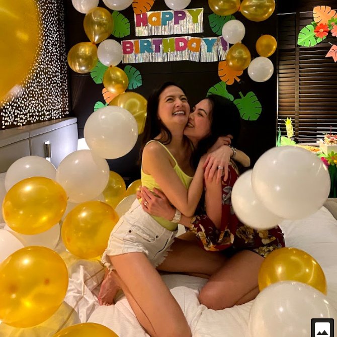FTrishfanatic's tweet photo. Happy 10K💕 Road to MOre🎉

#NewProfliePic 

Ctto https://t.co/Ov45NCrNq0