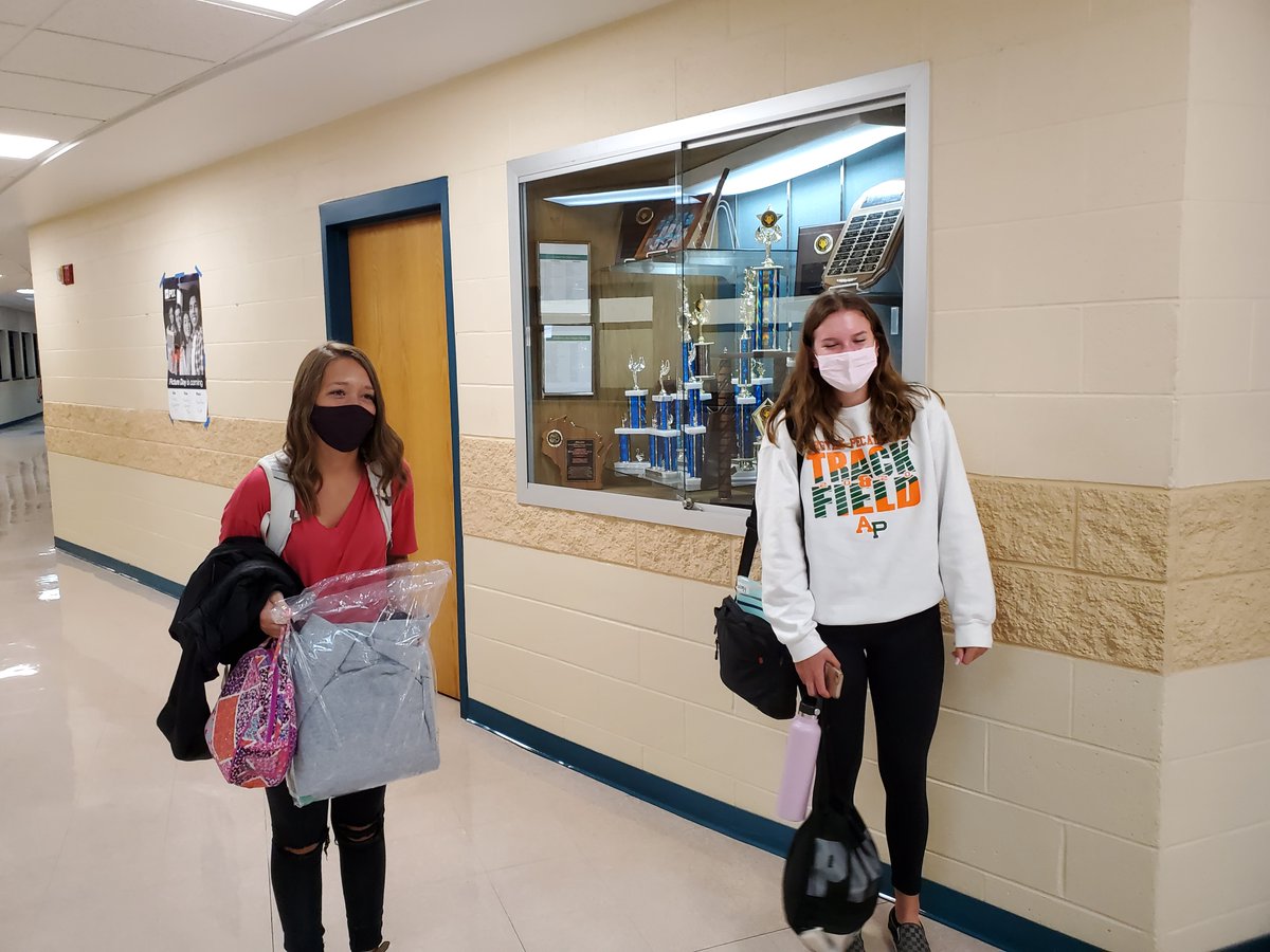 PManriquez_6's tweet photo. So many thanks to all Pec staff and Ss for their part in our awesome 9 days of school.  It wasn't easy n adjustments have been made,  maybe more to come, but we will do what is needed for our Ss.
Keep up the great work Vikings!
#PecPride #VikingNation https://t.co/BqaTVkBlpj