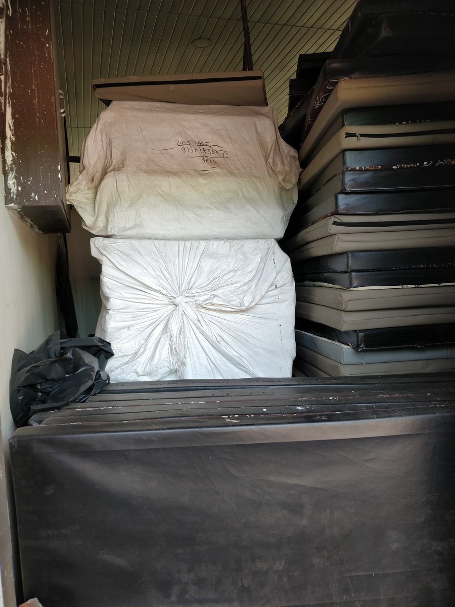 Alka_Dhupkar's tweet photo. @AUThackeray Mahim Nature Park is not a godown. @mybmc should use own godowns. Most importantly these beds could have been used for homeless, poor or for those who are in need of the resources. @MumbaiMirror
Covid care center is full of stacked beds #SaveMNP https://t.co/8T7UZQpUNU