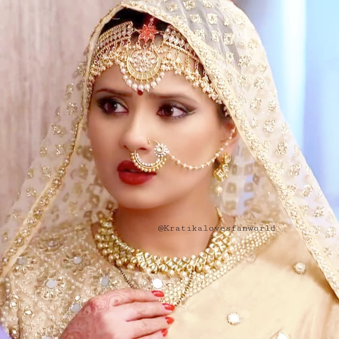 KDinspiresKDFW's tweet photo. The beauty lies in &amp; out .. @kratikaonly ❤

The grace, you have is the reflection of the beautiful heart &amp; radiant soul of yours..💌

Stay the same forever.. @kratikaonly 

#Love #TeamKDFW 💓💓 https://t.co/6HyGl149ll