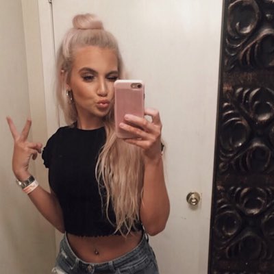 casey_aaa's tweet photo. #NewProfilePic https://t.co/KnKEwOLamg