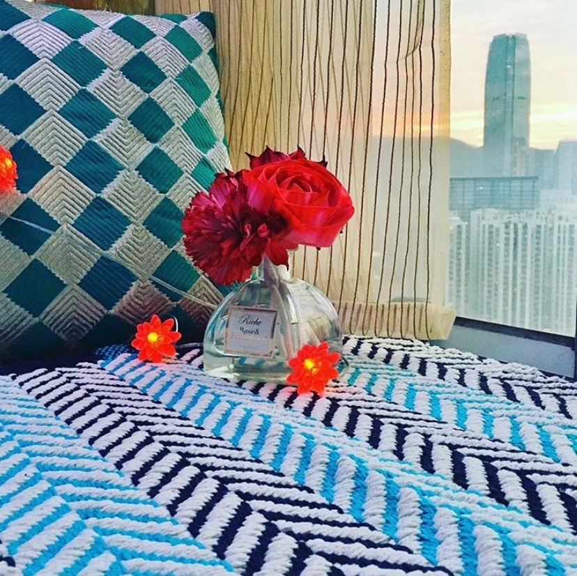 shikha_sharp's tweet photo. My happy corner ~ ♥️💙 https://t.co/SiKmnmgue9