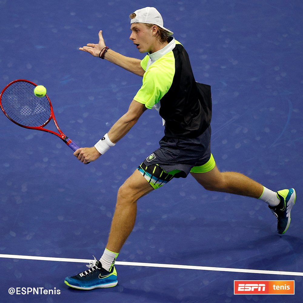LigaDeportiva4's tweet photo. MÁS DE CUATRO HORAS ‼
🔝🎾Después de un reñido enfrentamiento de cuatro horas por un pase a las semifinales del #USOpen el español Carreño Busta eliminó a Denis Shapovalov por 3-6, 7-6 (5), 7-6 (4), 0-6 y 6-3 🔥💥 https://t.co/iOPnIyeaYy