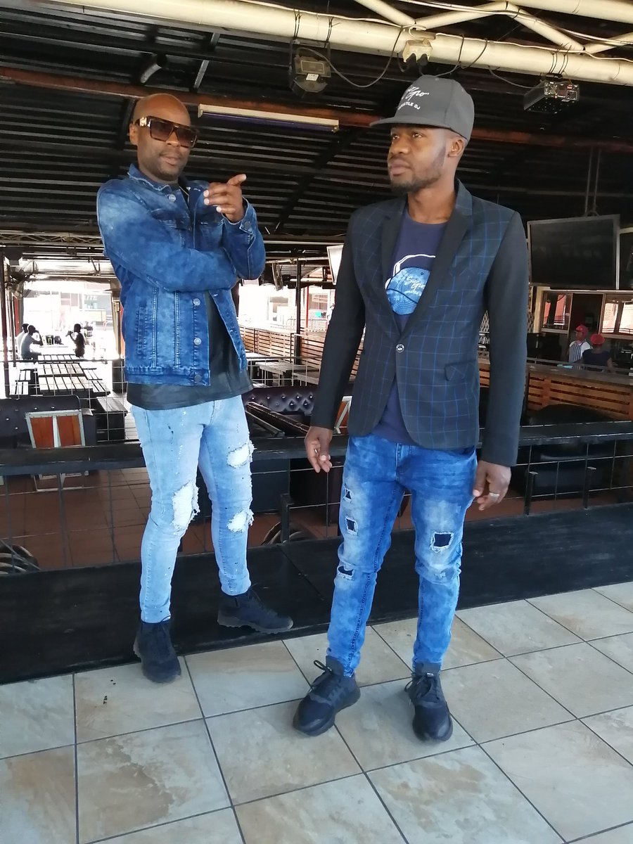VersatileSirGio's tweet photo. Weekend Vibes with @PoetMastermind &amp; Myself @ValueMeatBraai https://t.co/KttbAheDHy