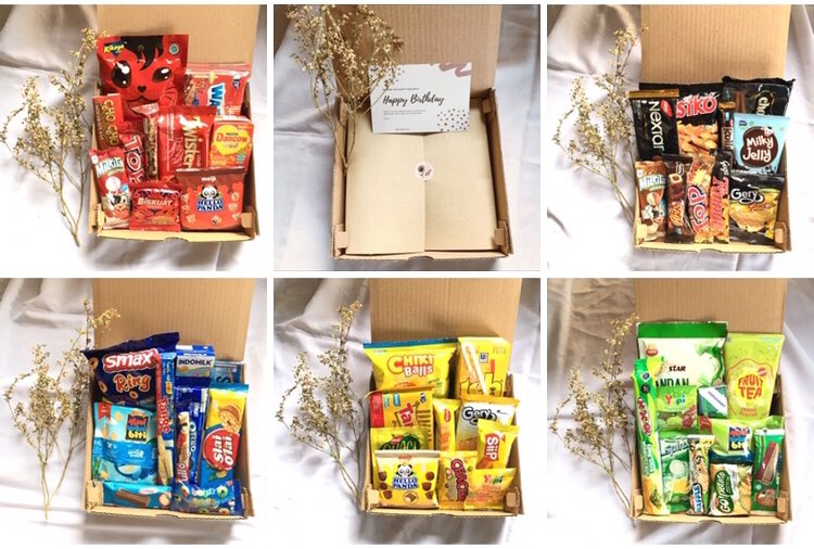 boonytale's tweet photo. -Help RT-

Haaii aku jual snack box start from 35k aja nihh✨ Sudah termasuk hiasan, tag, wrapping papper, stiker segel, greeting card, dan masih free 1pcs sticker lucu😍
Bisa req snack dan warna snack sesuai budget kalian yaa🥰 bisa shopee (link di bio)🌻 https://t.co/wZ3Z7ylLHa