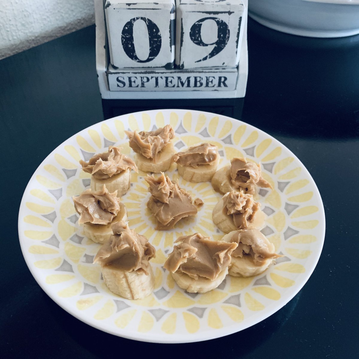 dr_lovelee's tweet photo. Crushing on peanut-butter today.. so I made a quick post-workout snack..😋

Brekky is a protein shake that’ll I’ll drink while driving to hand therapy this morning..

#FitDaily🏋🏽‍♀️
#CravingCured😋
#HealthySnacks🍌🥜
#DrLoveleeOnLife❣️
#OnFoodAndExercise🥗🤸🏽‍♀️
#HealthyEatingHabits✨ https://t.co/kbWZ7PlfhN