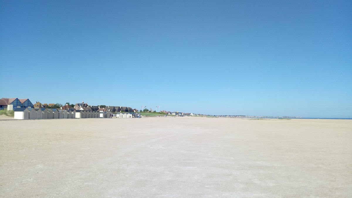 TravelsAndLove's tweet photo. Bonjour Twitter !
La superbe et grande plage de #Ouistreham !
La #Normandie une bien belle région !
Une très bonne journée à vous !
#FranceMagique #MagnifiqueFrance #EnFranceAussi #PromenadeEnFrance #BaladeSympa https://t.co/raPlRD3OqK