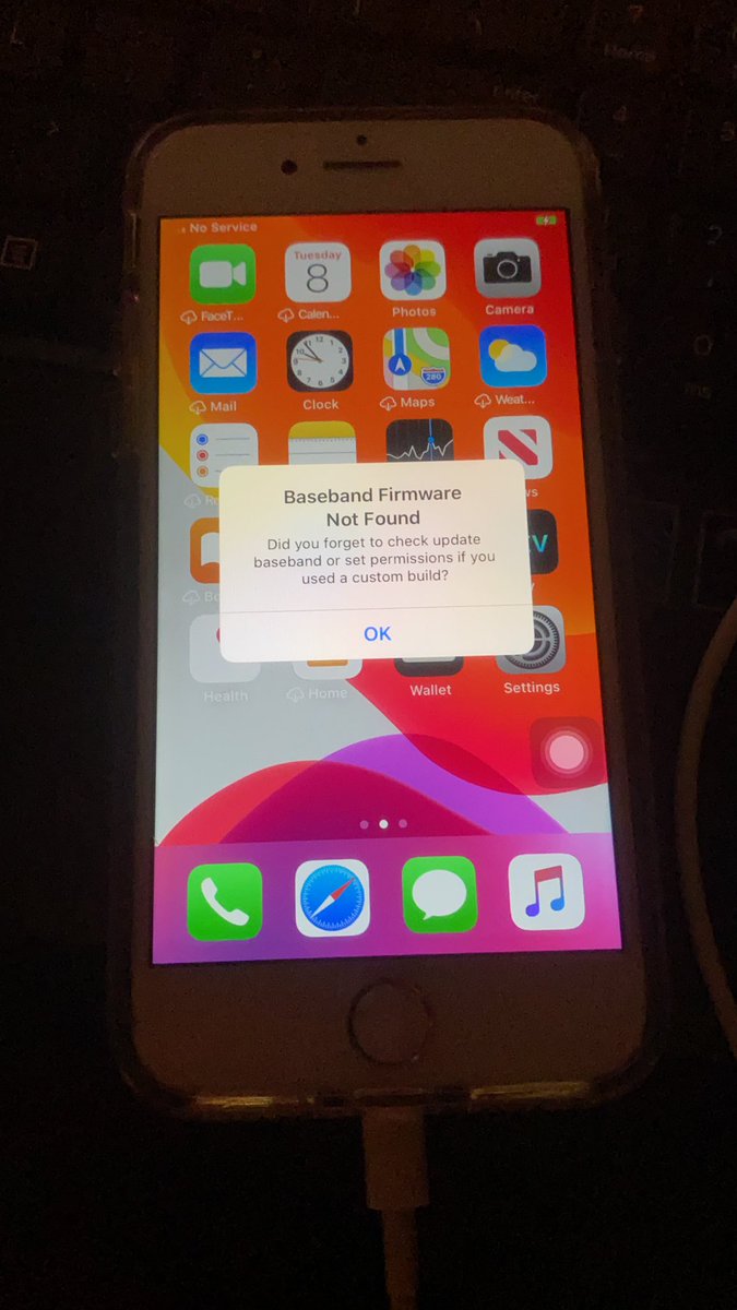Upon boot, the system immediately recognizes the baseband failure (some oddity that seems to happen on iOS 13.x dual boots), and prints an interesting message:
