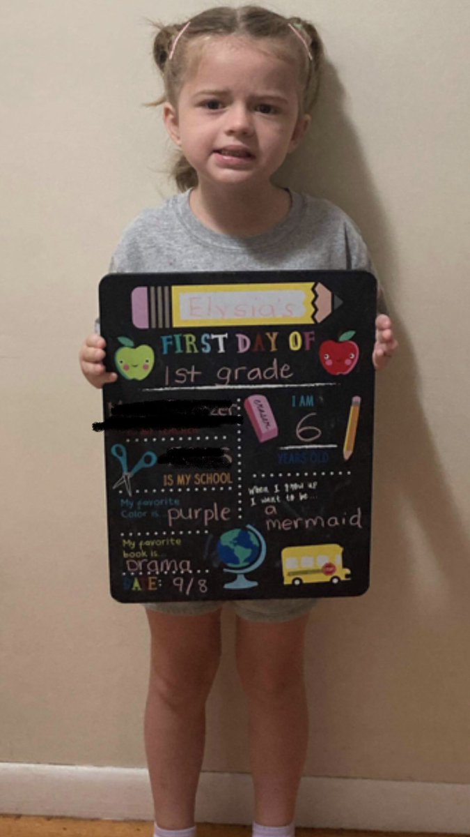 AmSYoder's tweet photo. First day of 1st grade at @OwenJRobertsFC and 4s class at Zion. Pls no one tell the 4 year old we didnβt change the writing π€ͺ #secondbornproblems @EdTechYoder https://t.co/9zifhjiSzn