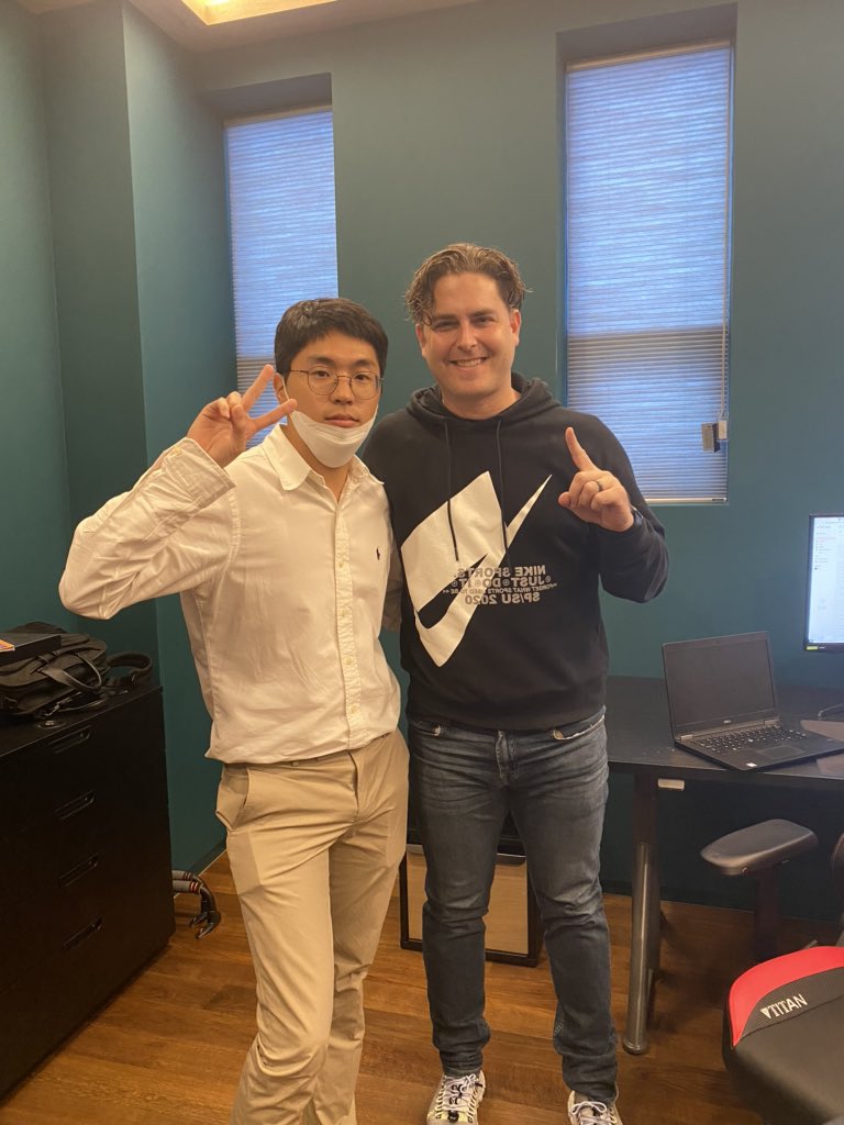 Special visitor came over to our HQ today.... <a href="/T1LoL/">T1 LoL</a> Bengi!!!  Fighting!!