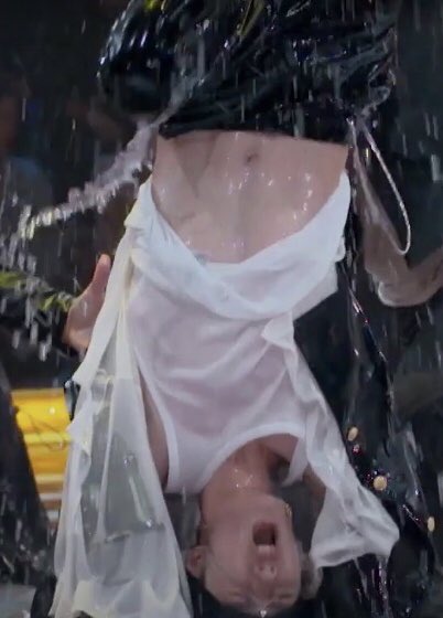 Had to add a couple more shots from the SDC water stage to the  #WetYibo thread 