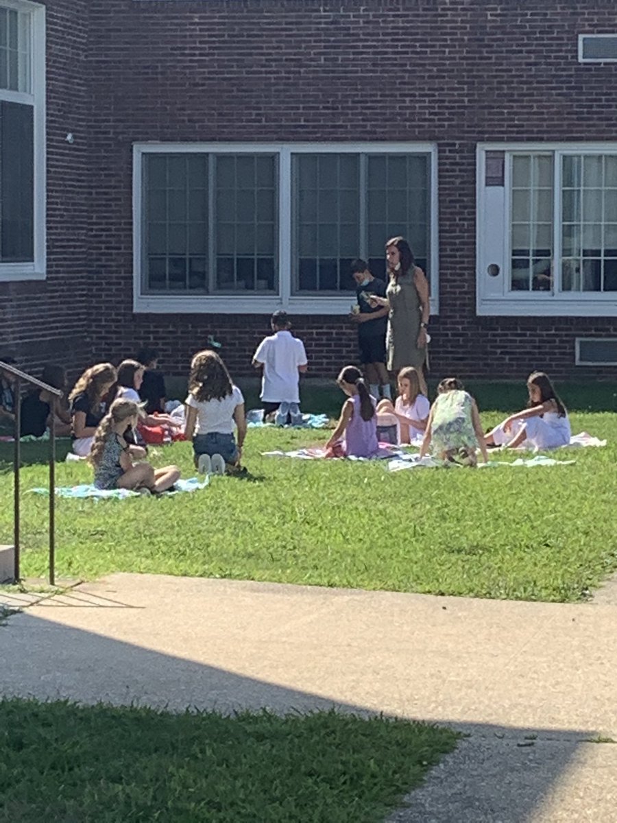 So proud of all of the amazing teachers and students at Fairfield! @mrscrimarcoFFE <a href="/MissJaeger814/">Miss Jaeger</a> <a href="/MsMartin813/">Ms. Martin</a> @mrsrobin23 <a href="/MsMeininger/">Ms. Meininger</a> <a href="/MrsTandFFE/">Mrs. Tand</a> <a href="/ENLFAIRFIELD/">Mary Gaynor</a> <a href="/ccorrigan15/">Colleen Corrigan</a> #flexibility