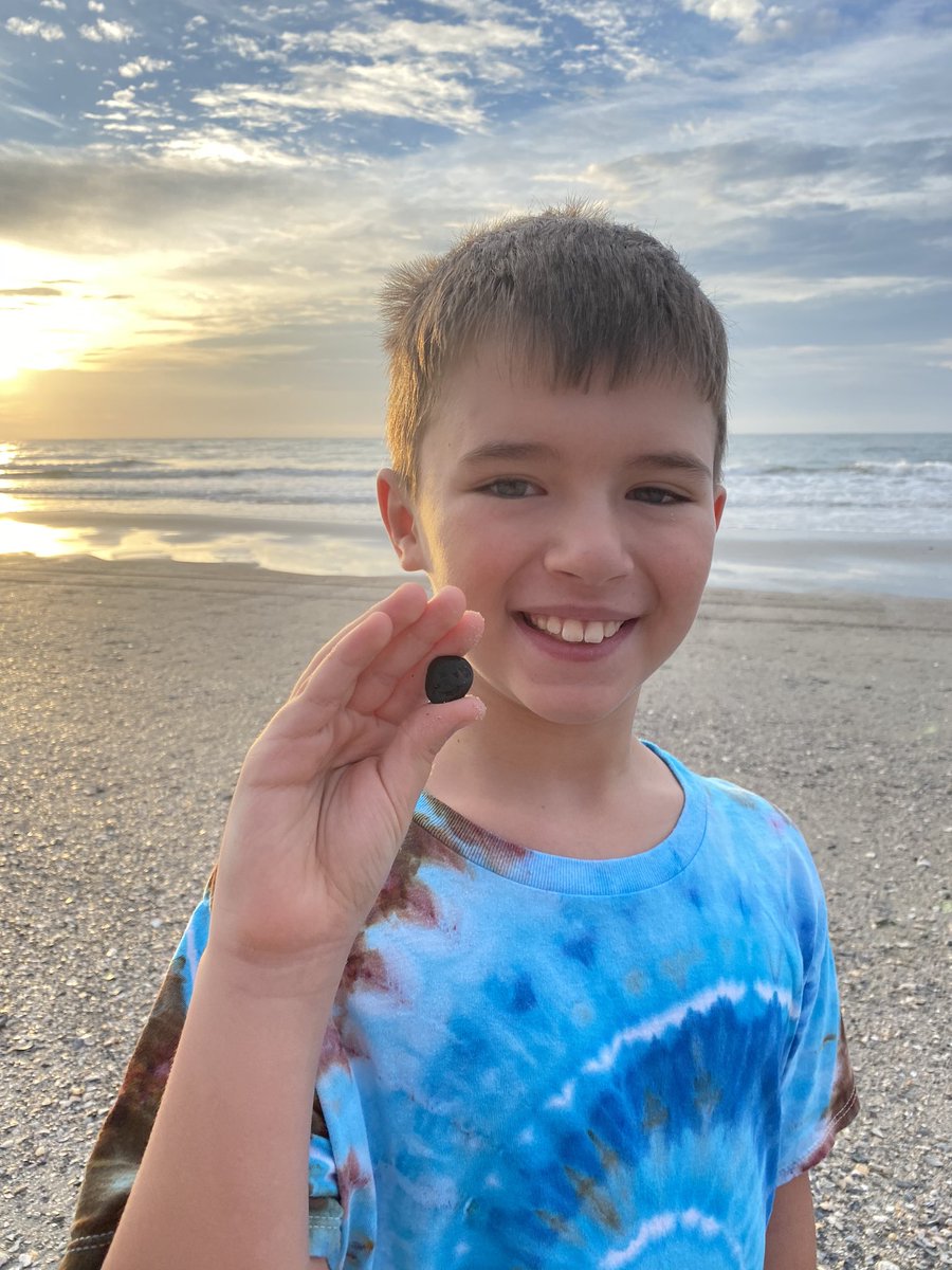 PrimeauShelley's tweet photo. One positive of virtual school is learning from anywhere. @DolvinES #FCSRising #dolvingoesdigital #muchneededchange https://t.co/yXNEiGqTXI