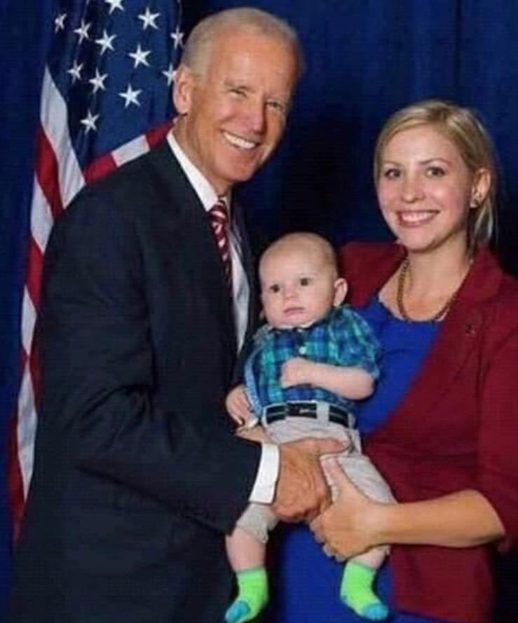 locomtl's tweet photo. @mmcxoxokp @olivia39562 @JoeBiden Here’s your guy..who holds a baby like this besides parents? https://t.co/iiJOerNRlf