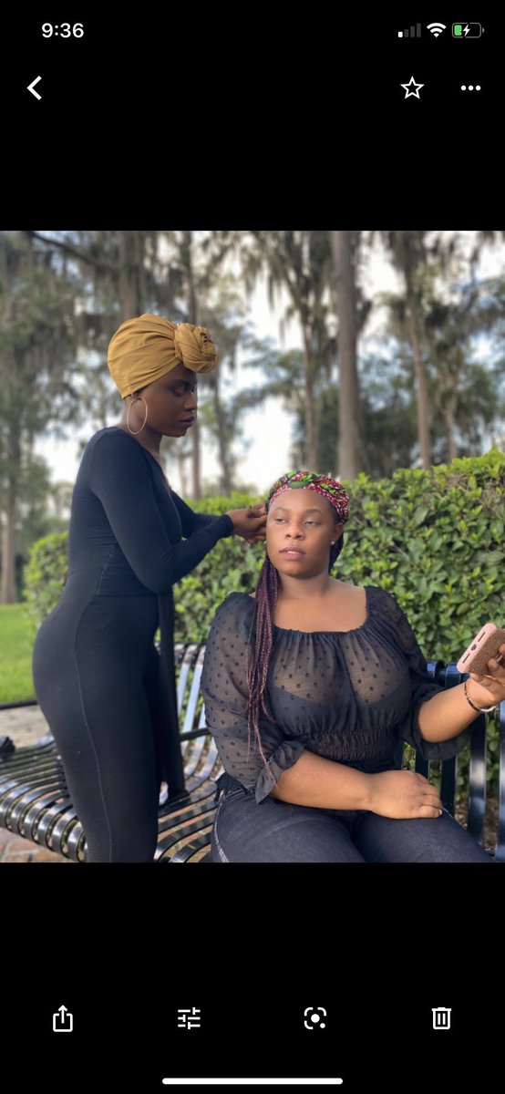 NegesCollection's tweet photo. The most beautiful people are those who bring out the beauty in others. Let yourself and others walk in a positive light.

DM or message us on WhatsApp to order your head wraps 

~Mare tet ou,pou’w demare lespri’w~

#FanmKreyol #BelNanm #BoteKreyol
#FanmVanyan #BelKreyati #Nègès https://t.co/3CKopm0TJp