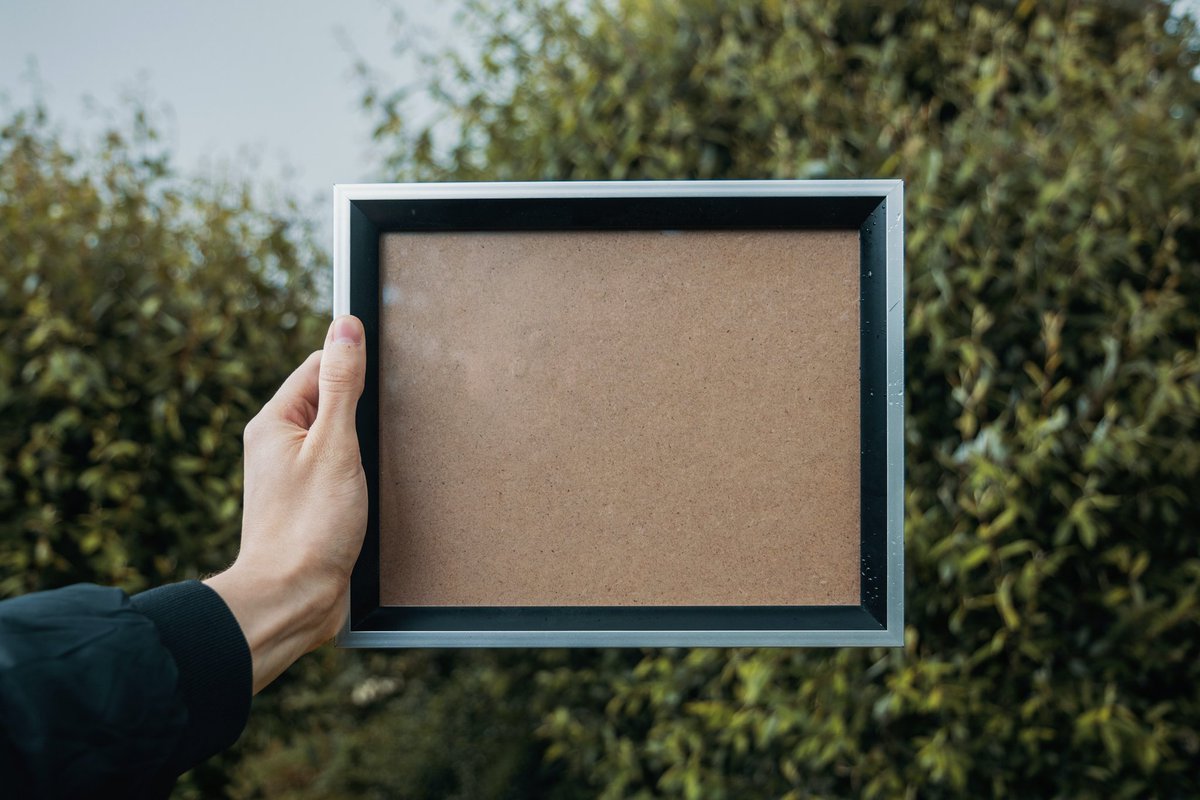 codibez's tweet photo. Working on a blank canvas can be daunting when you're unsure of where to start. Its important to maintain simplicity in your UI and tell your audience who you are, what you do, on your landing page. 📝

#programming #tips #CodeNewbie https://t.co/LyWw1FvuNj