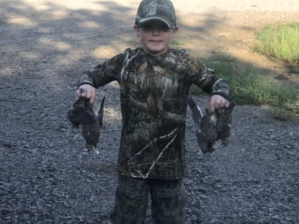 TravisAtkinson7's tweet image. My huntin buddy got his first doves yesterday. Opening day didn’t go as planned but we made the best of it. He made me a gift to remember our hunt. Take a kid huntin or fishing, trust me you’ll enjoy it as was much as they do.
