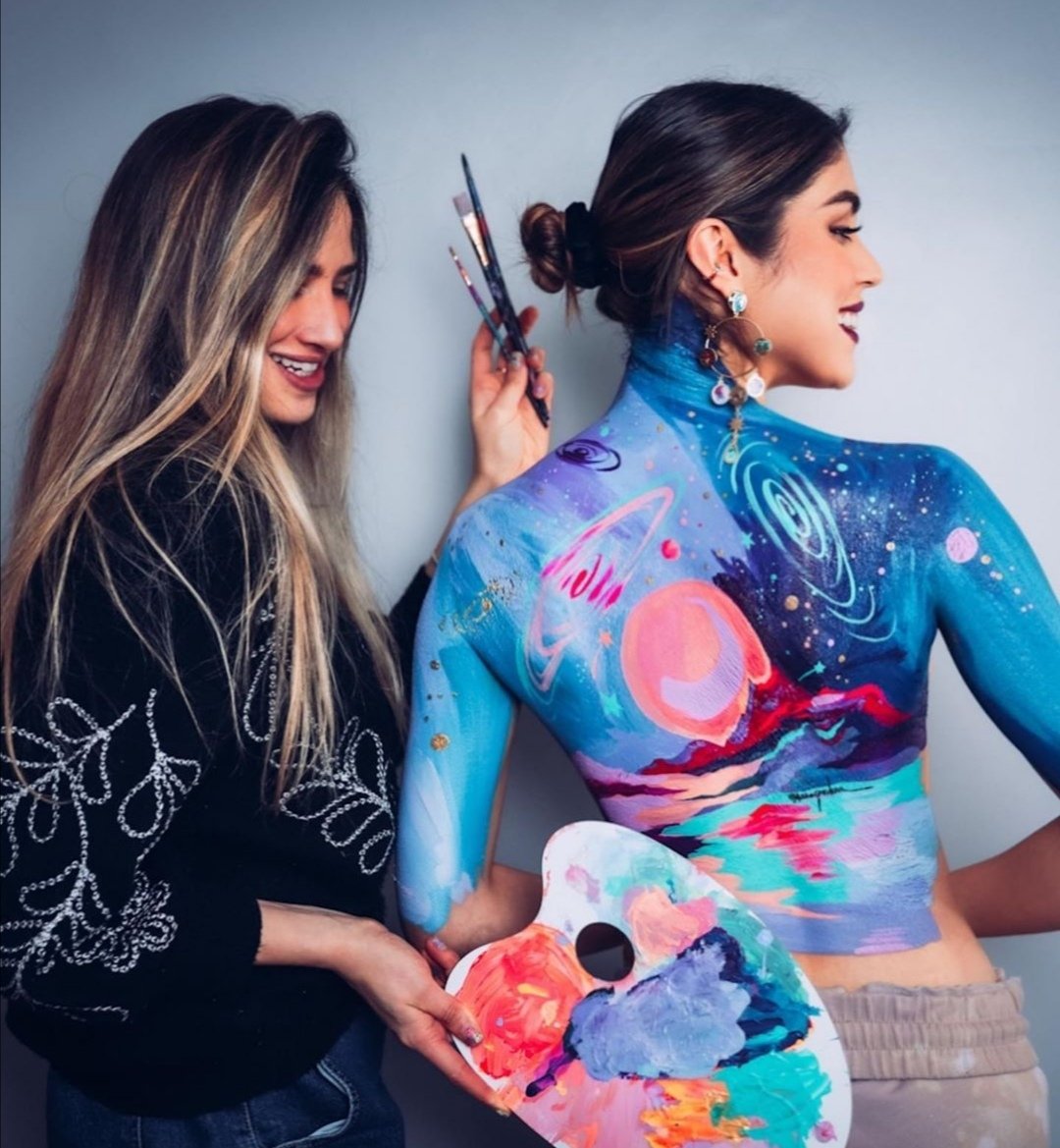 LisbethGuzmann's tweet photo. Que espectacular wooo 😍✨ @Paugalindo #KCAMexico #PautipsStyle https://t.co/gin8mbqlxL
