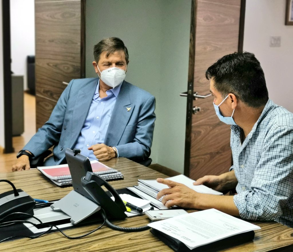 RamiroLopezE's tweet photo. El día de hoy, sostuvimos una productiva reunión con el Gral. Jens Lohmann, a fin de continuar trabajando coordinadamente en el desarrollo de los proyectos de salud y bienestar en el @ISSSTE_mx.

#TransformandoElSistemaDeSalud https://t.co/taILG6qjJI